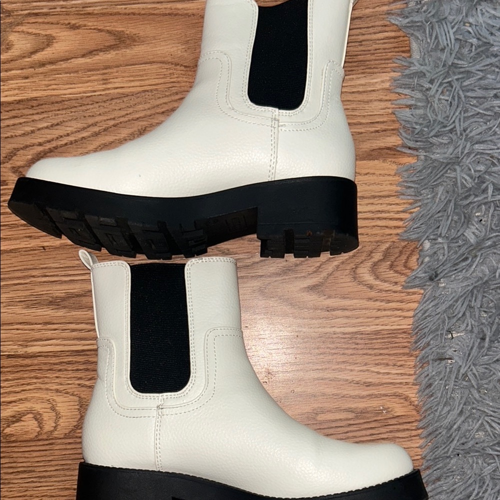 Old Navy White and Black Ankle Booties with Chunky Sole